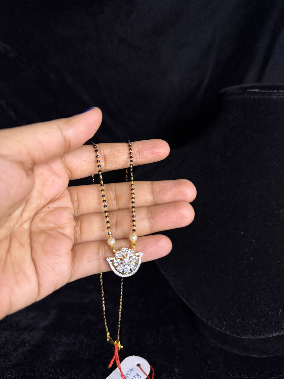Black diamonds chain with stones pendant!
