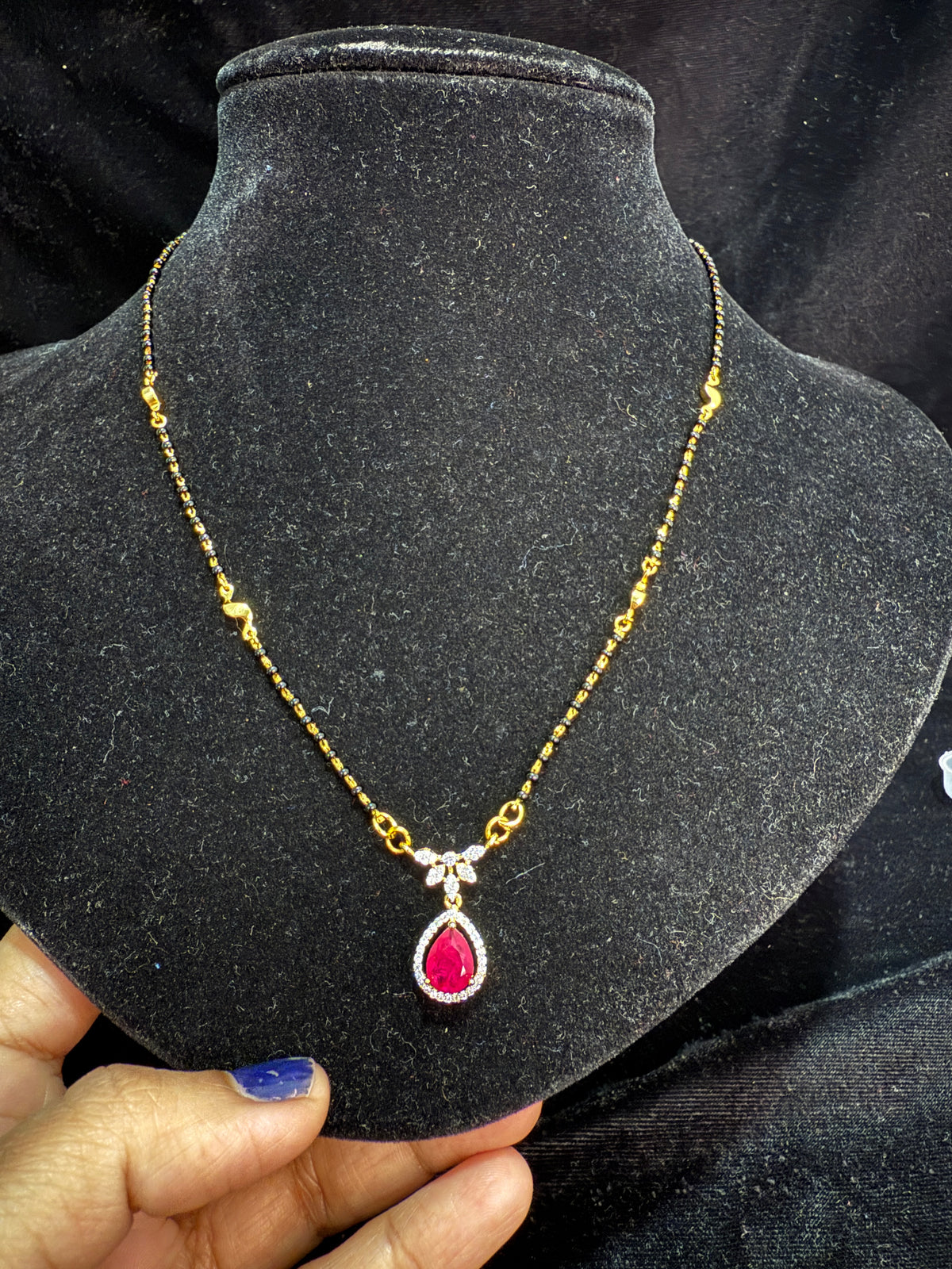 Black beads chain with pink stone pendant!