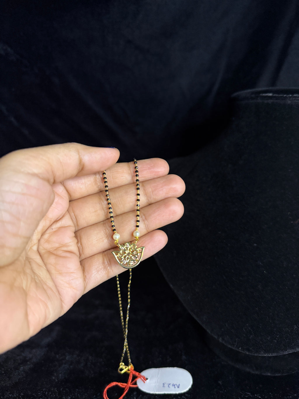 Black diamonds chain with stones pendant!