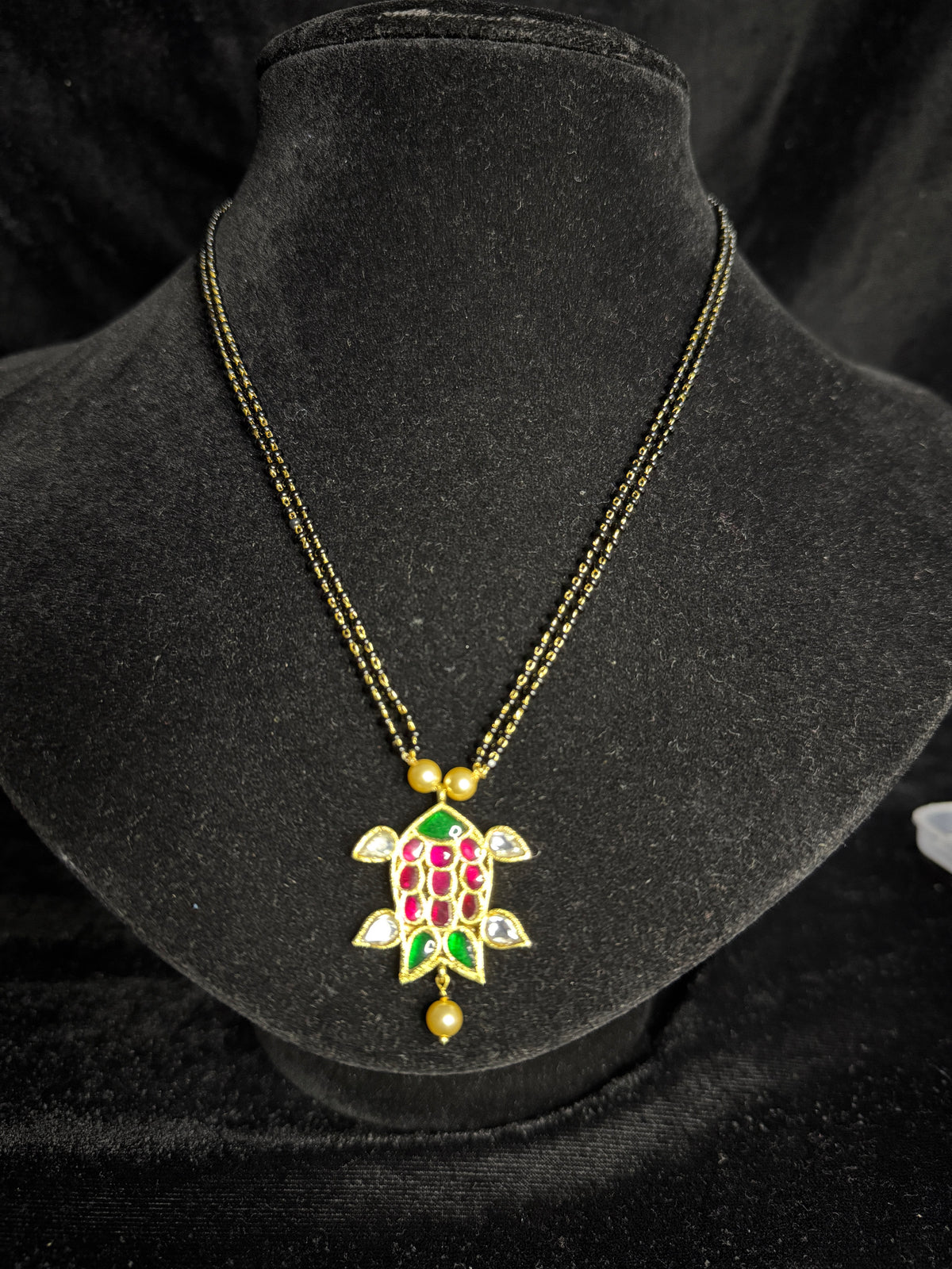 Two layer black beads chain kundan jadau pendant!