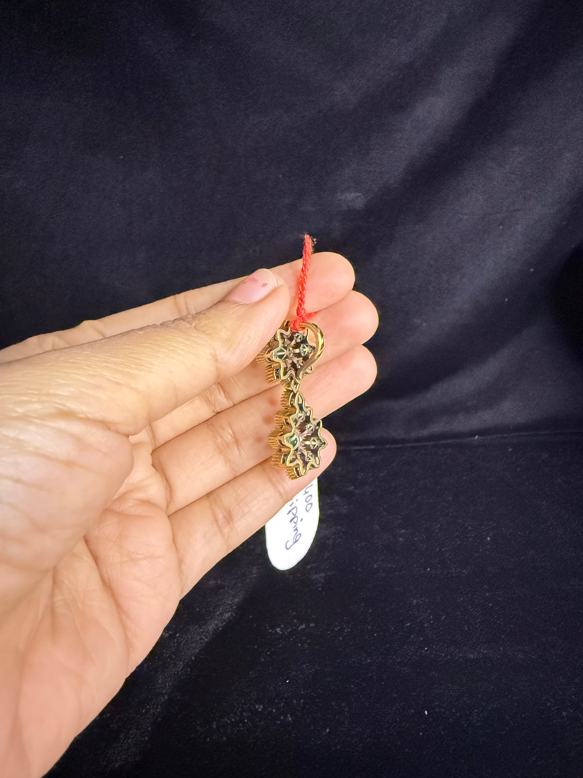 Moissonite pendant! (Only pendant, chain for reference purpose only)